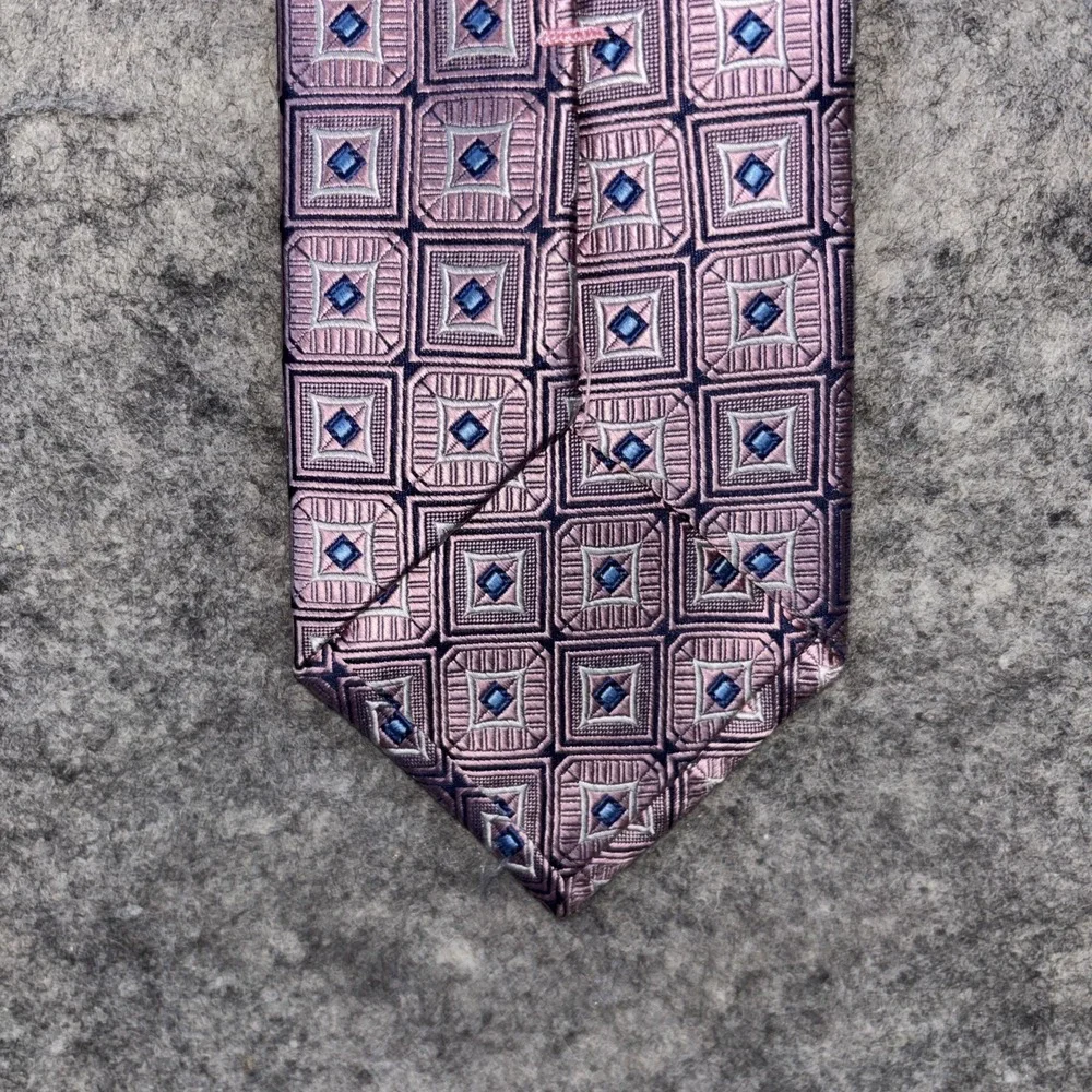 Jos. A. Bank Signature Men's Pink‎ & Navy Blue Geometric 100% Silk Necktie